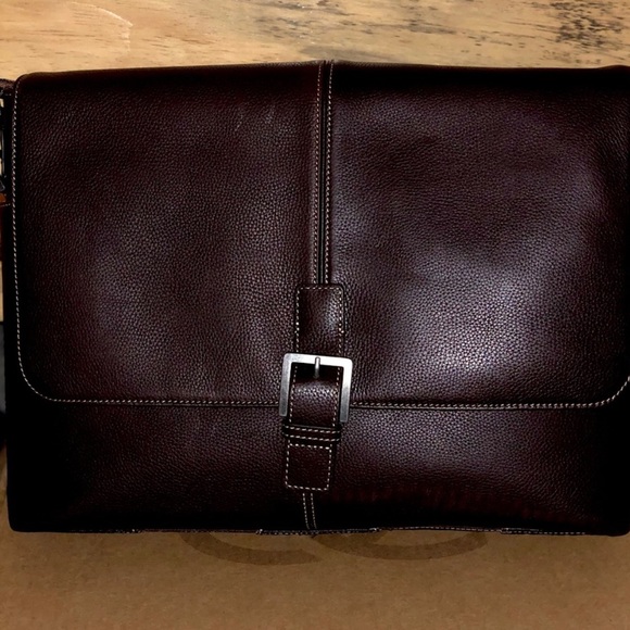 COPY- **NWT** ‘Boconi’ Bag - Luxurious Leather 💼 Unisex (retail price tag $368) - Picture 5 of 5